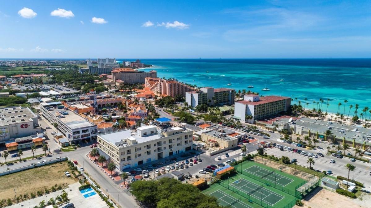 Luxury Ocean View Condo @ Aruba'S Palm Beach Exterior photo